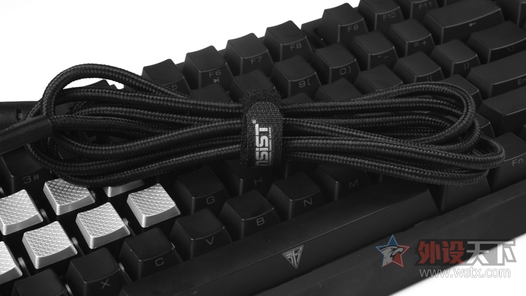 iNSIST G55 PRO机械键盘体验评测：原厂轴加持